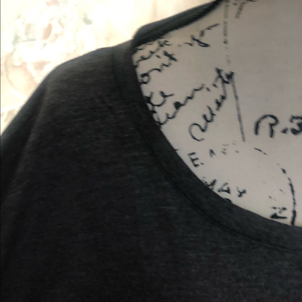 CLEARANCE ‼️SCOOP NECK OVERSIZED TEE NWT - Picture 6 of 6